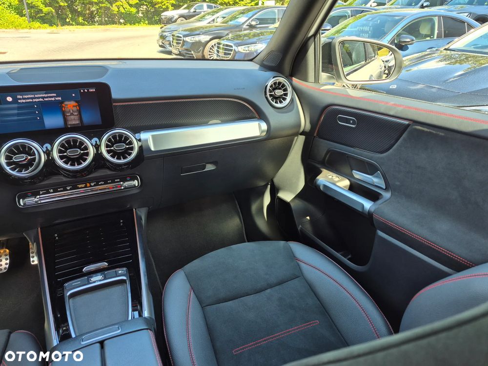 Mercedes-Benz GLB 200 7G-DCT - 24