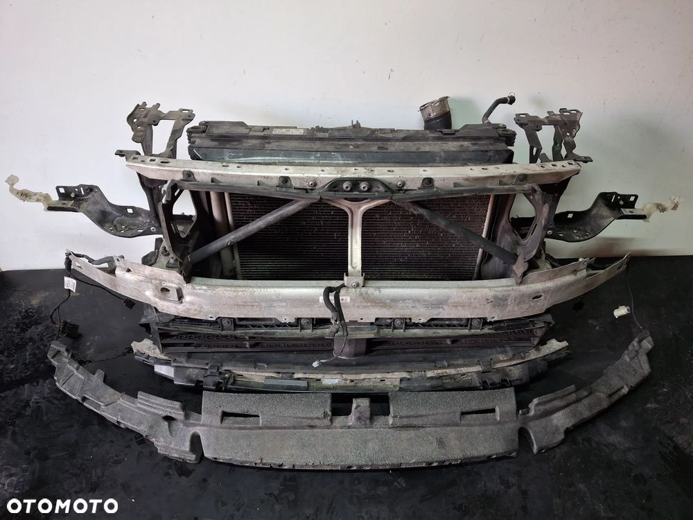 Pas przedni kompletny bmw g30 g31 2.0d - 1