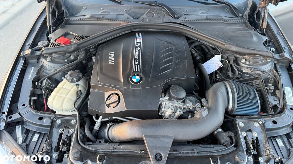 BMW Seria 3 335i M Sport - 17