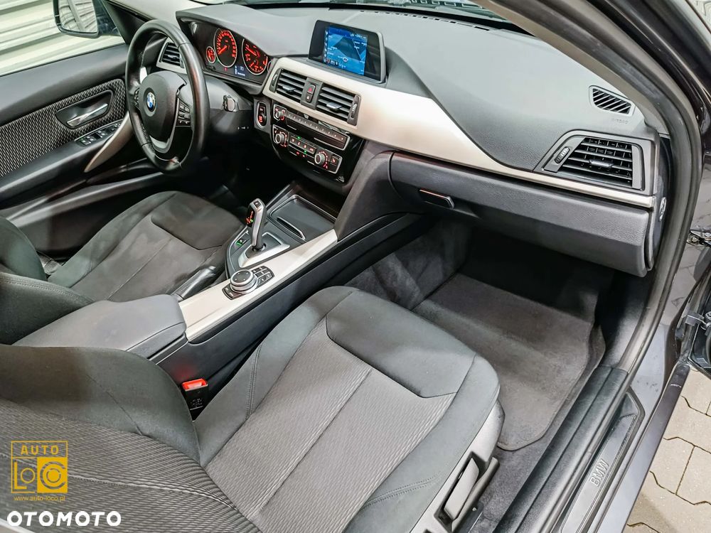 BMW Seria 3 318d Sport Line - 9