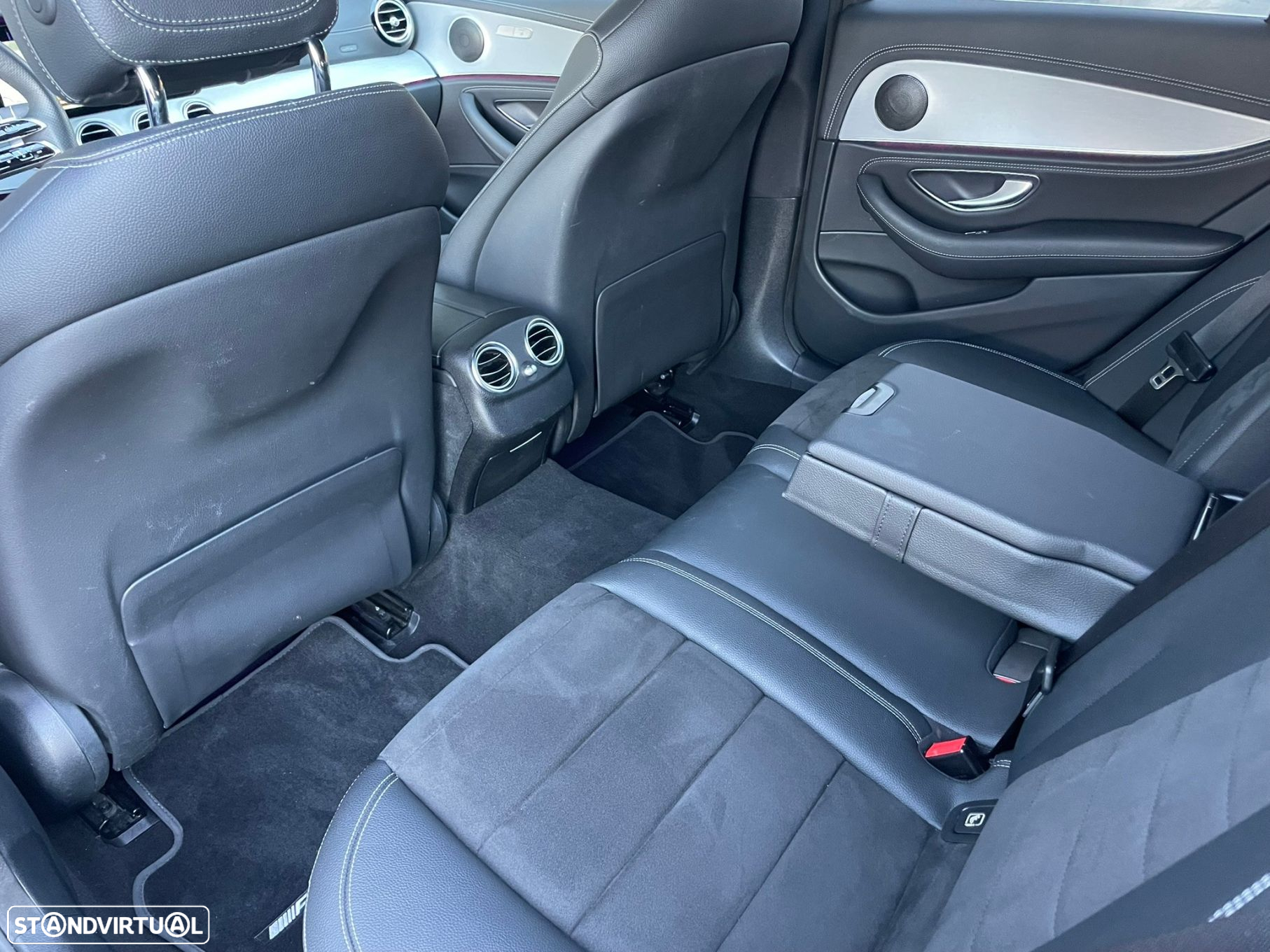 Mercedes-Benz E 300 de AMG Line - 10