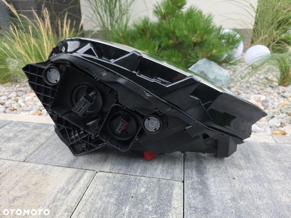 VW PASSAT B8 3G1 Lampa prawa przód Full Led Dynamic 3G1941082C Chrom - 7