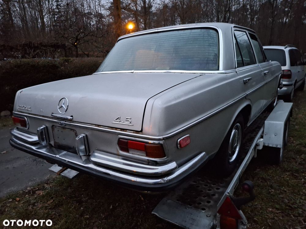 Mercedes-Benz 280 - 6
