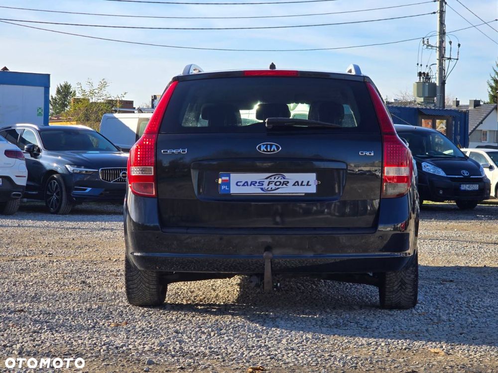 Kia Ceed 1.6 CRDi 90 ISG Spirit - 12