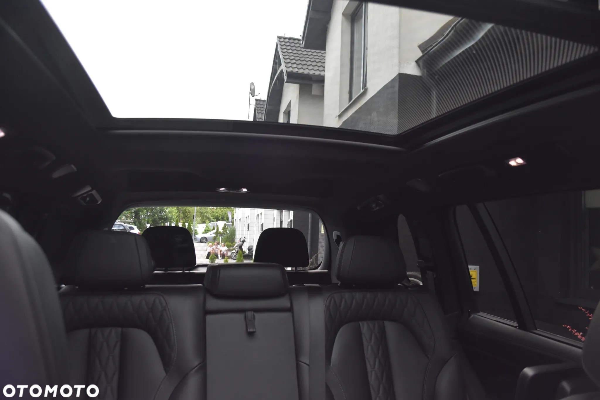 BMW X7 M50i sport - 15