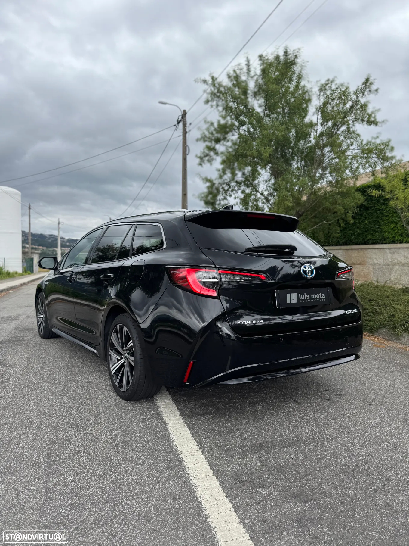 Toyota Corolla Touring Sports 1.8 Hybrid Comfort+P.Sport - 4
