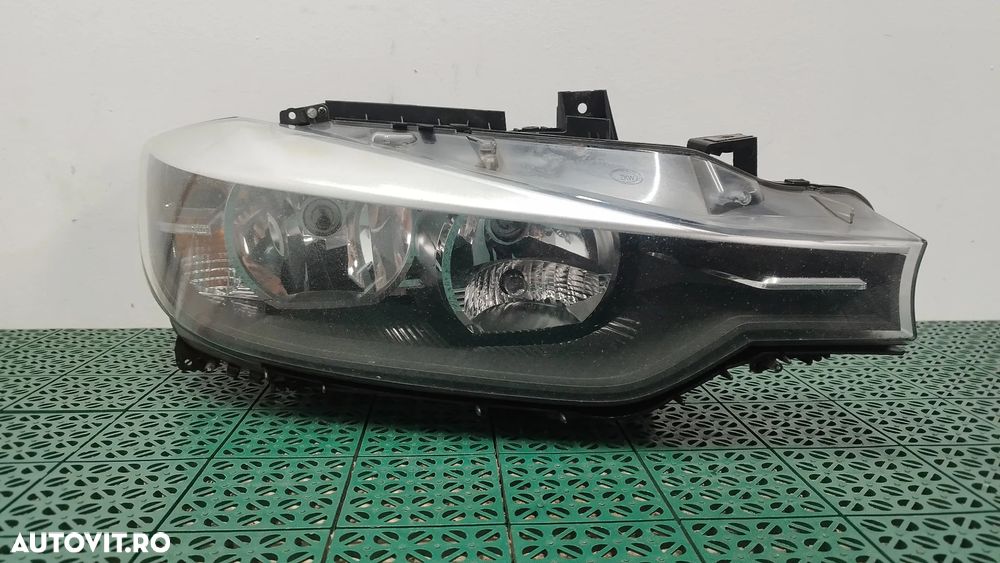Far stanga BMW F30/31 H7 (volan dreapta )7259539
