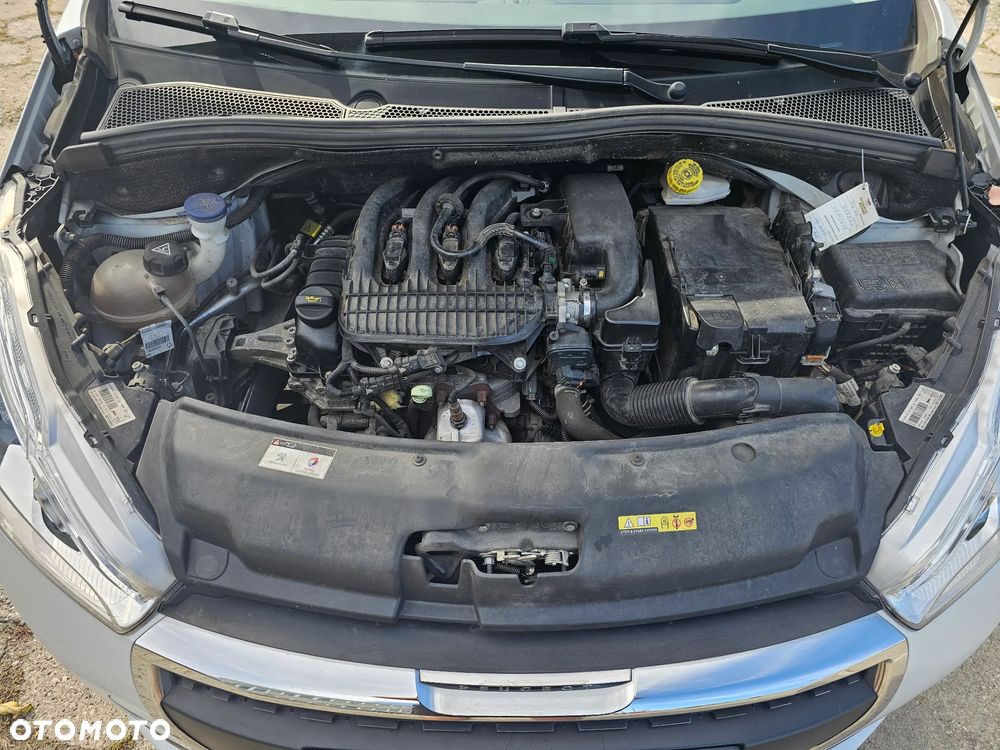 Peugeot 208 1.2 PureTech GPF Signature S&S - 26