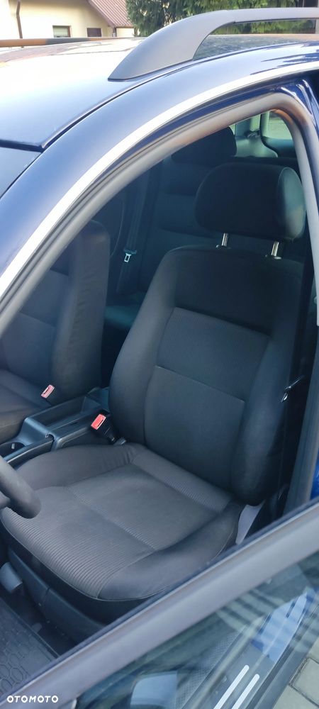 Volkswagen Passat 1.6 Basis - 13