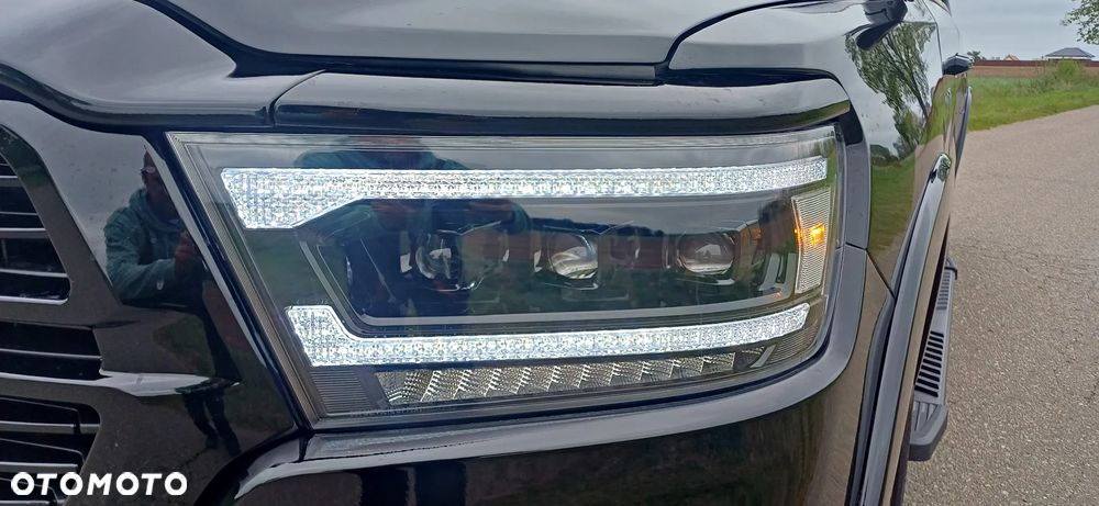 RAM 1500 5.7 Crew Cab Bighorn - 11