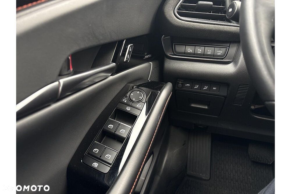 Mazda CX-30 2.0 mHEV Hikari 2WD - 14