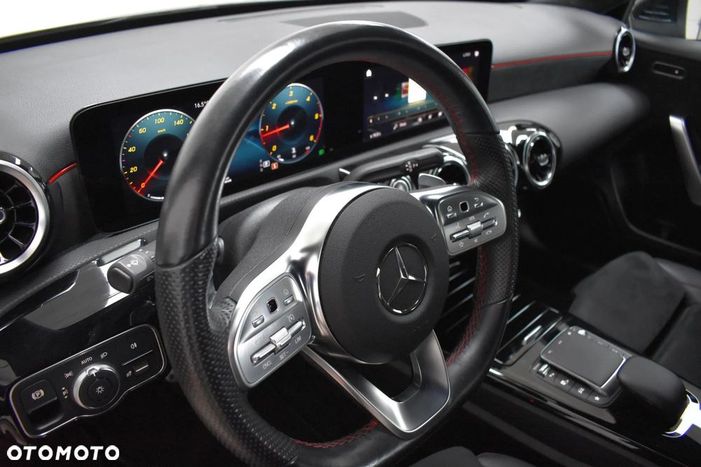 Mercedes-Benz Klasa A 220 d 8G-DCT AMG Line - 28