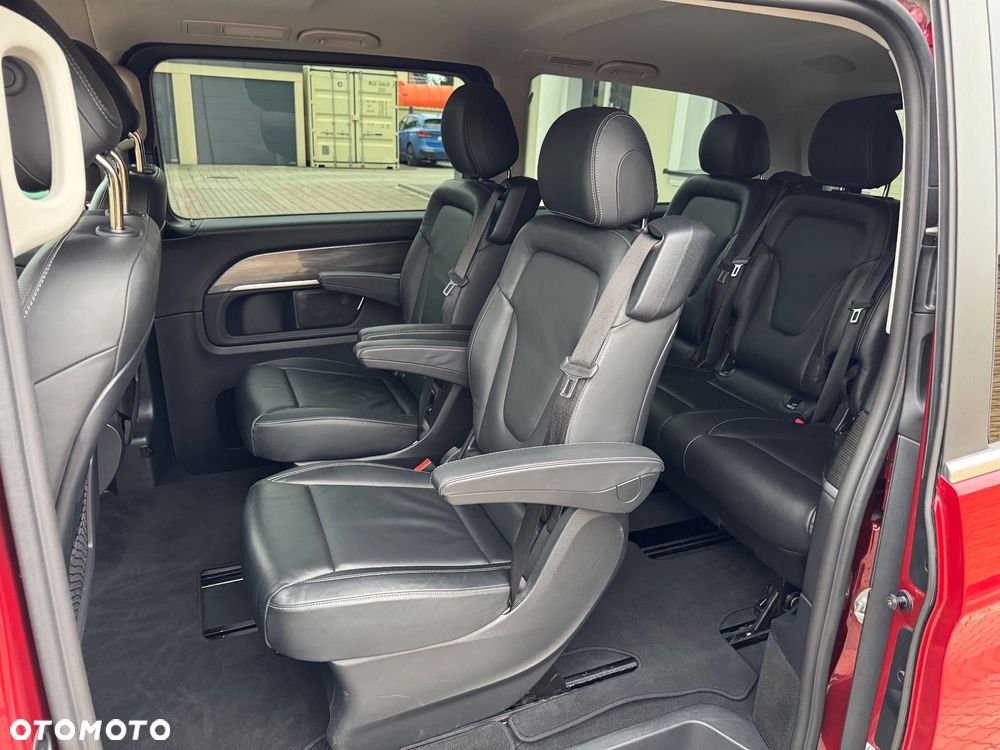 Mercedes-Benz Klasa V 300 d 4-Matic Avantgarde 9G-Tronic (d³ugi) - 22