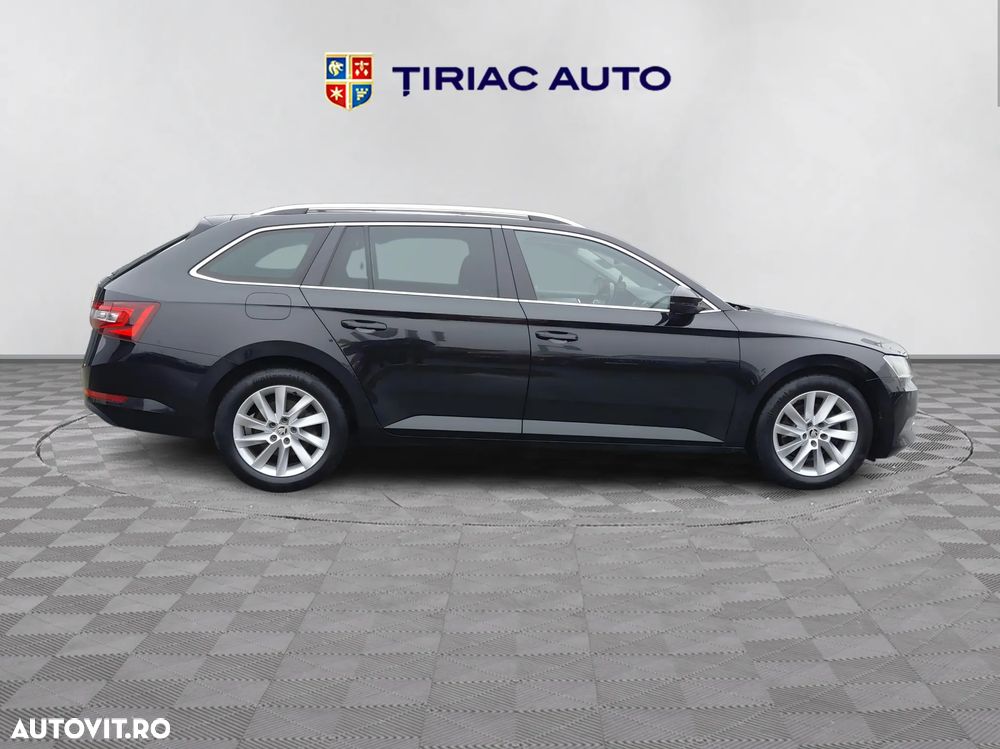 Skoda Superb 2.0 TDI DSG Style - 8