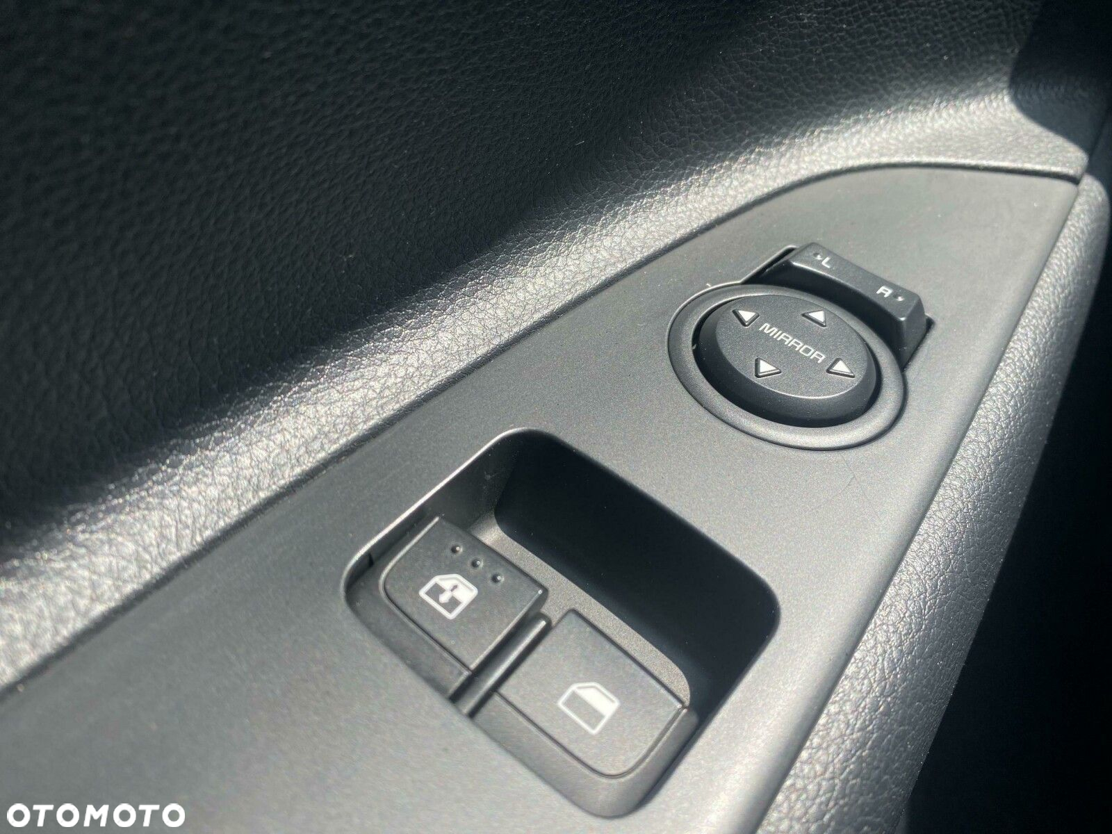 Kia Rio - 16