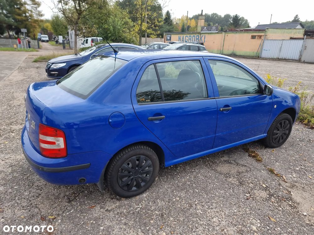 Skoda Fabia 2007 photo 3