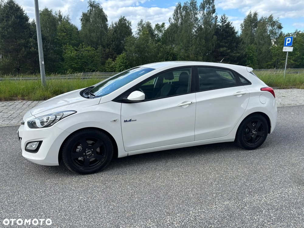 Hyundai i30 blue 1.6 CRDi Passion - 7