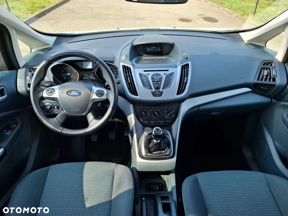 Ford C-MAX - 11