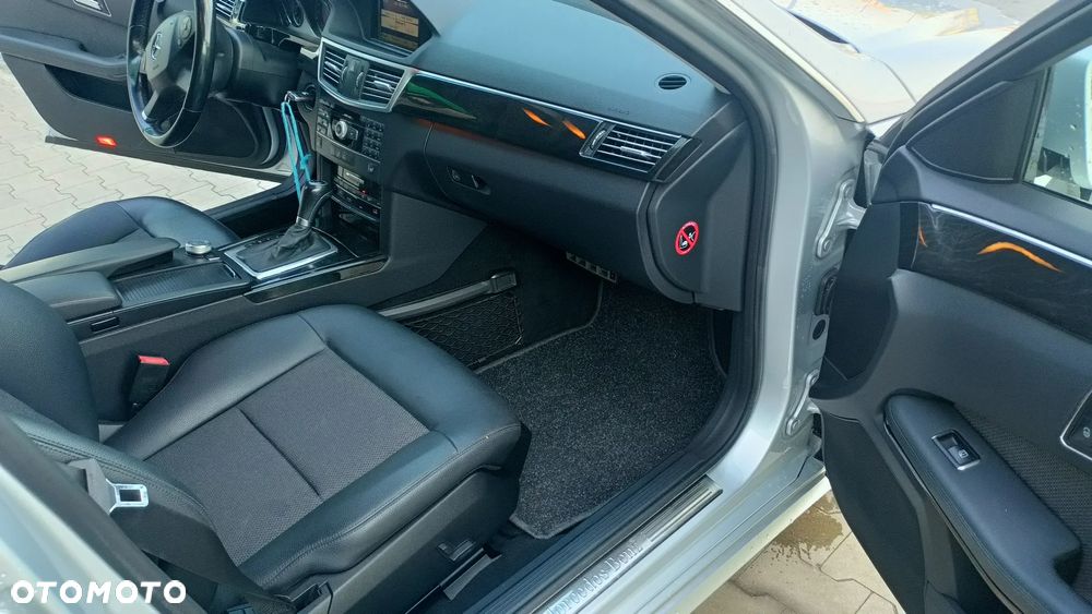 Mercedes-Benz Klasa E - 7