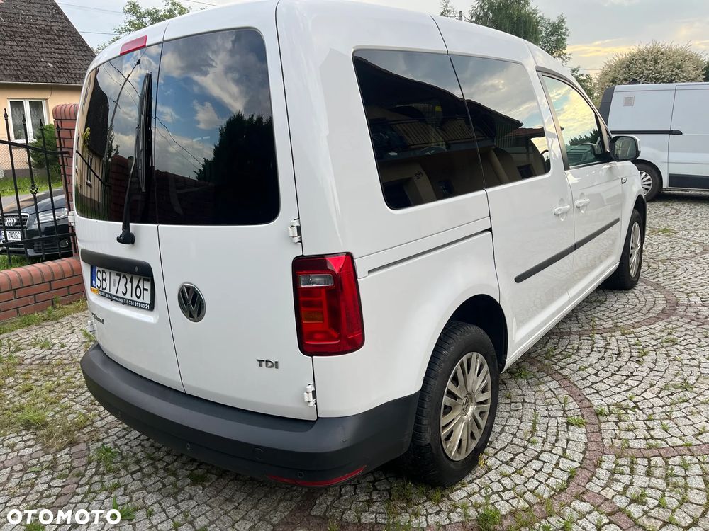 Volkswagen Caddy - 10