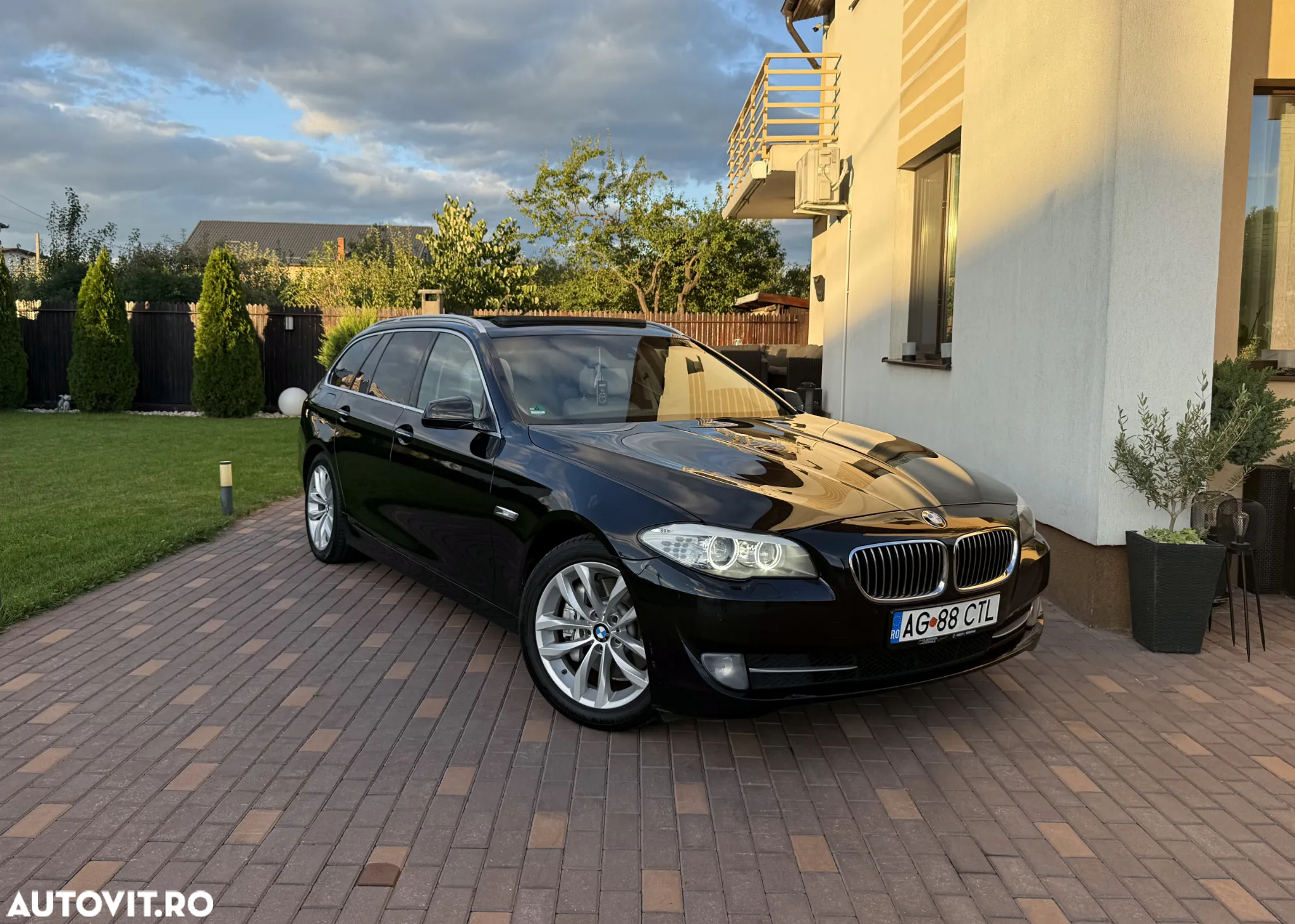BMW Seria 5 525d Touring Aut. Luxury Line - 3