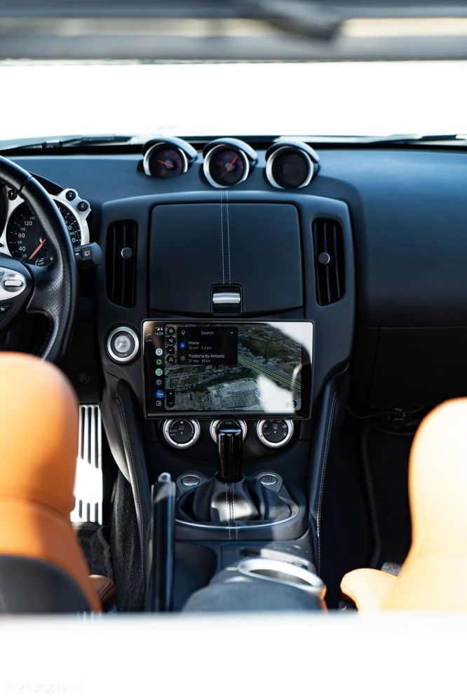 Nissan 370 Z - 21