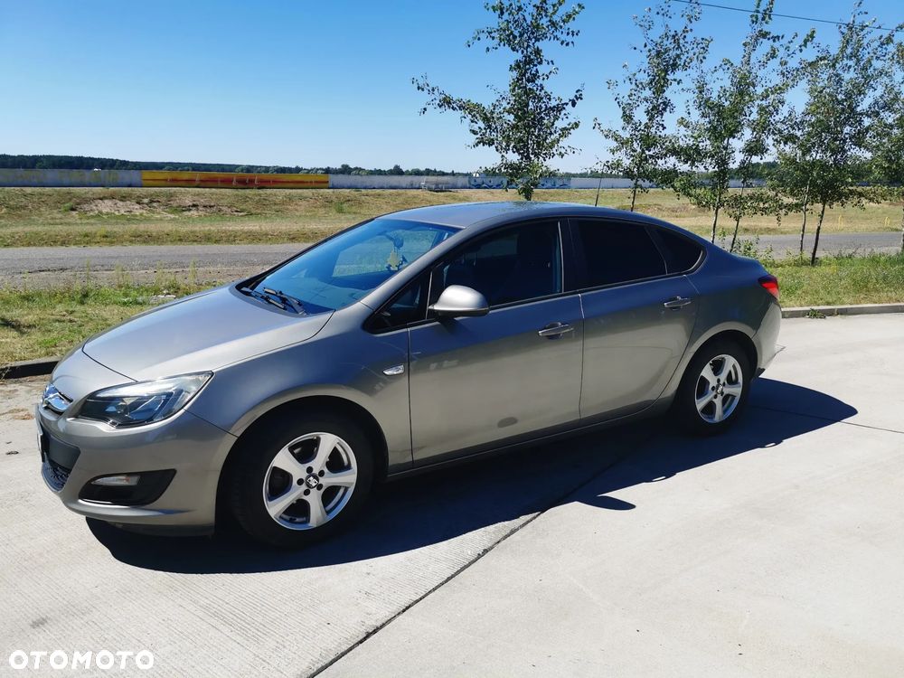 Opel Astra - 9