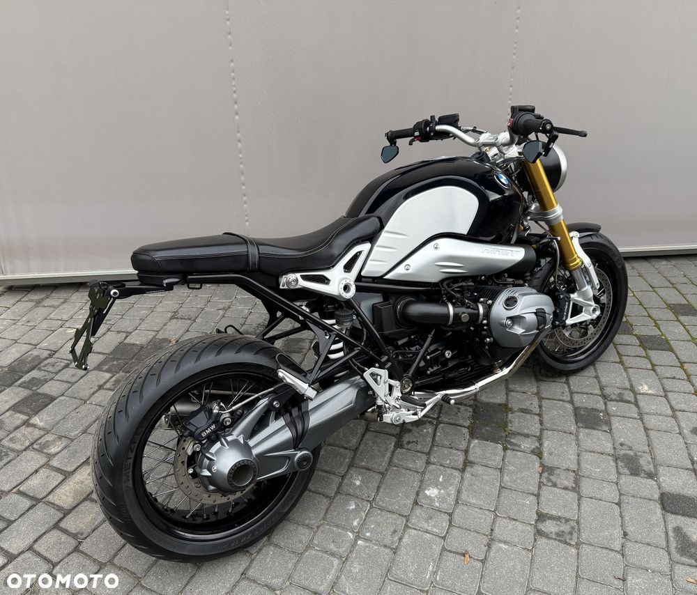 BMW R - 8