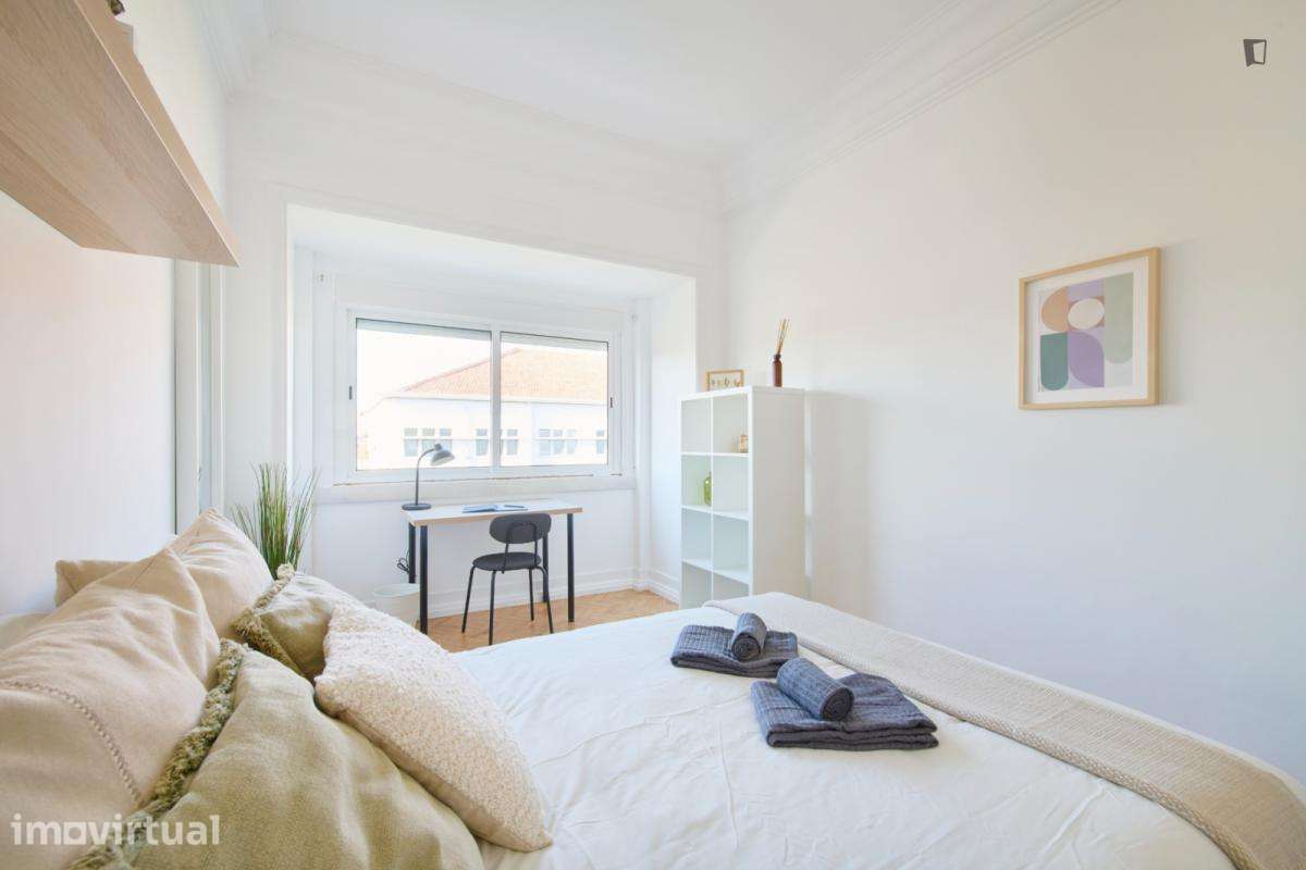 Quarto - localizado em Entrecampos Lisbon - Grande imagem: 3/38