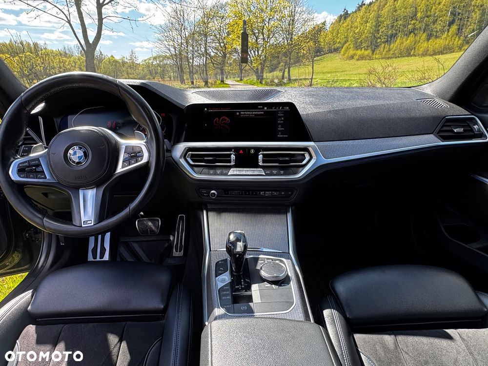 BMW Seria 3 320d xDrive M Sport - 15