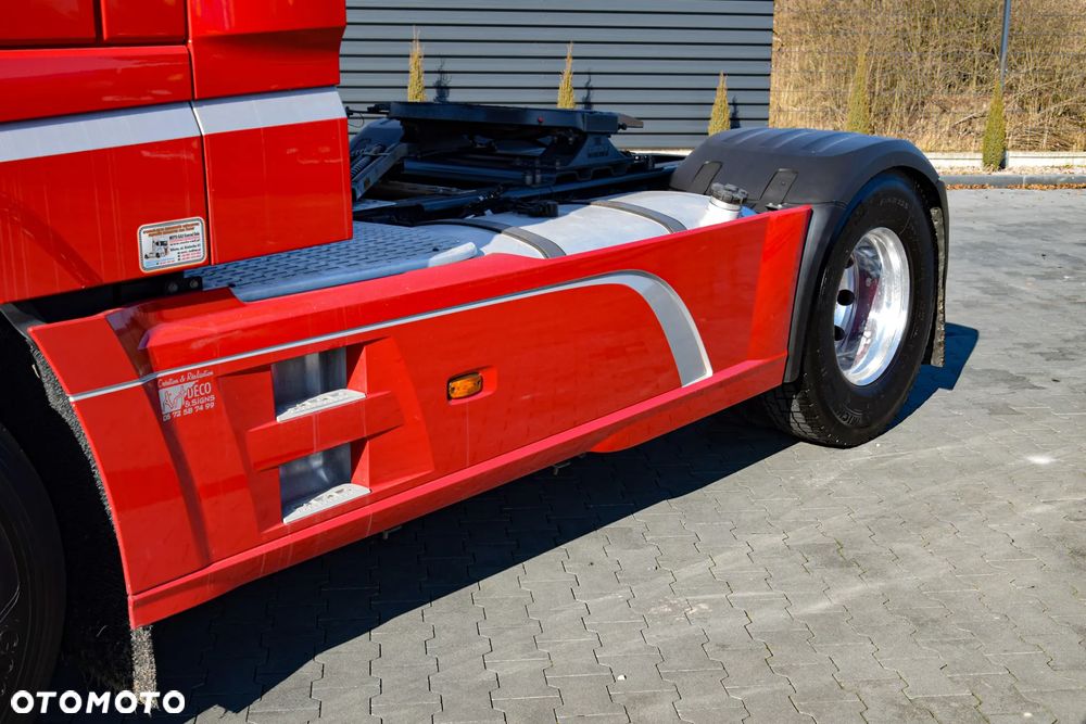 DAF XF530 / SUPER SPACE CAB / HYDRAULIKA / RETARDER / KLIMATYZACJA POSTOJOWA / ACC / NAWIGACJA / KLIMA / LEDY / FULL SPILERY / FULL OPCJA / WERSJA PREMIUM / SERWISOWANY / SPROWADZONY - 17