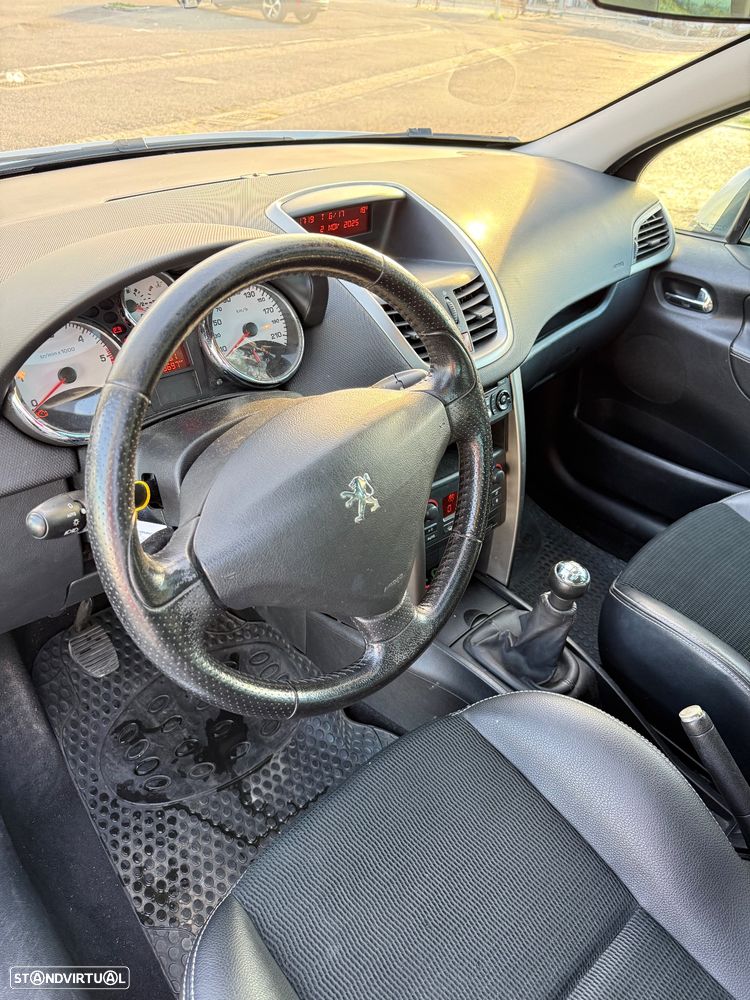 Peugeot 207 SW 1.6 HDi Outdoor - 11