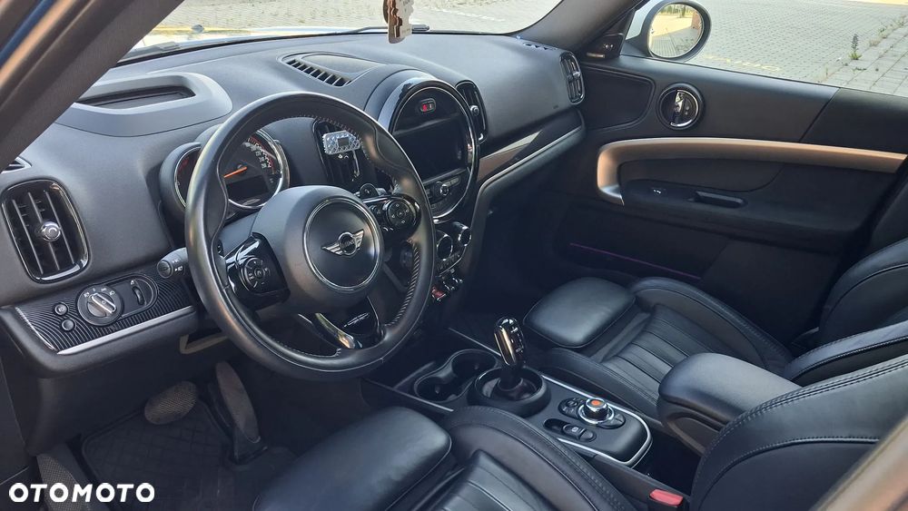 MINI John Cooper Works ALL4 sport - 10