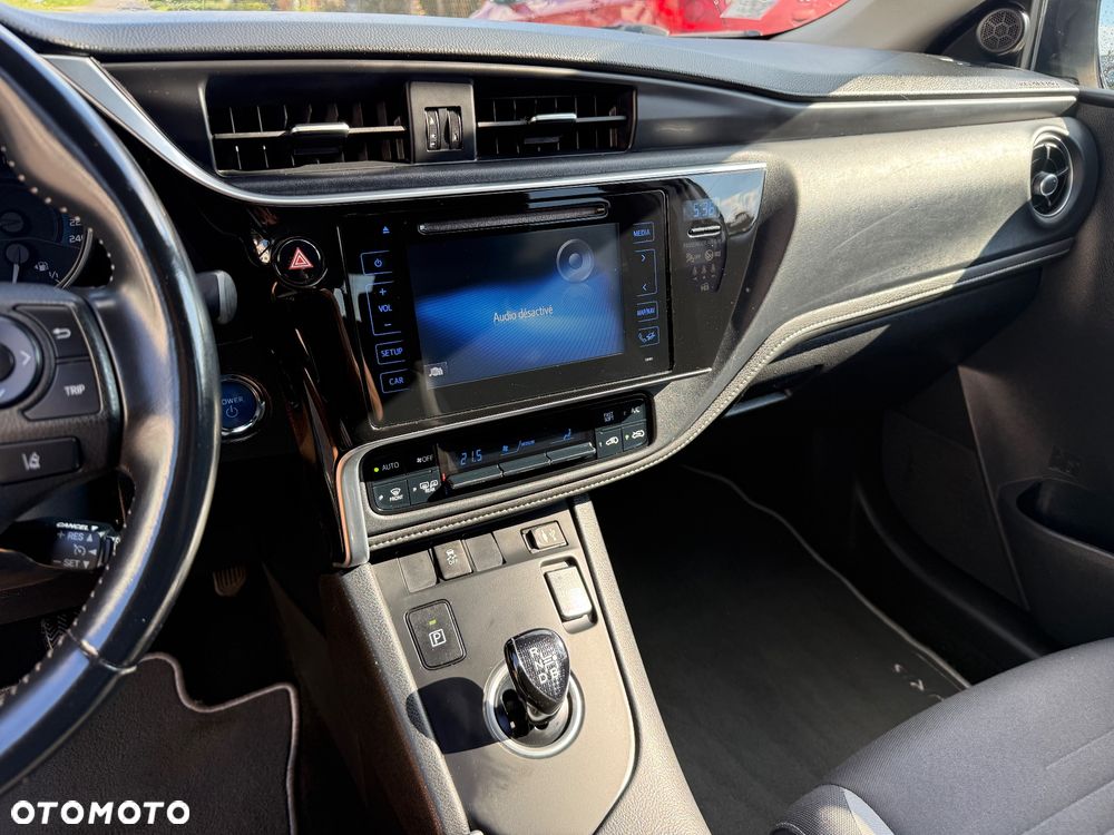 Toyota Auris Hybrid 135 Prestige - 21