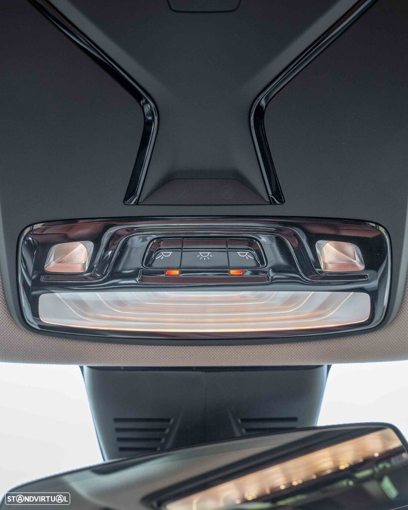 BMW 320 e Aut. Advantage - 22