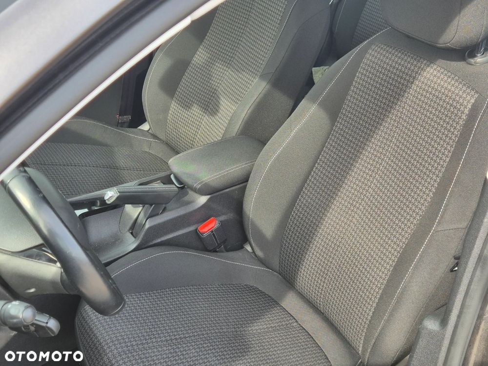 Peugeot 308 1.6 BlueHDi Active S&S EAT6 - 15