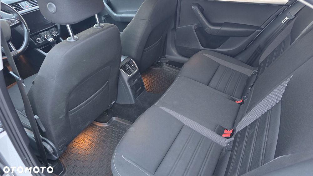 Skoda Octavia 1.6 TDI Ambition - 9