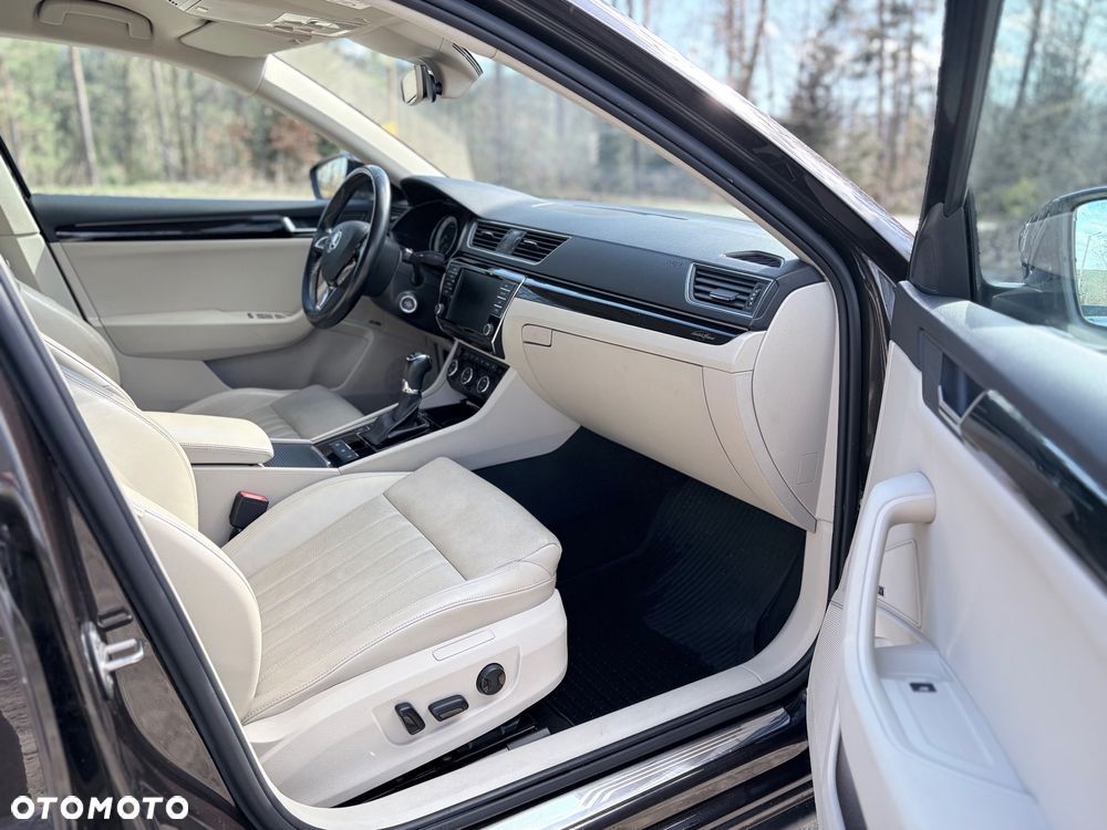 Skoda Superb 2.0 TSI 4x4 L&K DSG - 19
