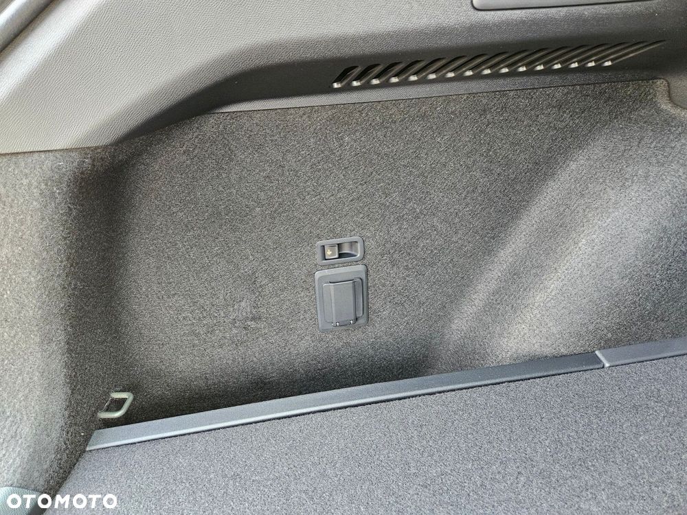 Cupra Leon Sportstourer 2.0 TSI 4Drive VZ DSG - 9