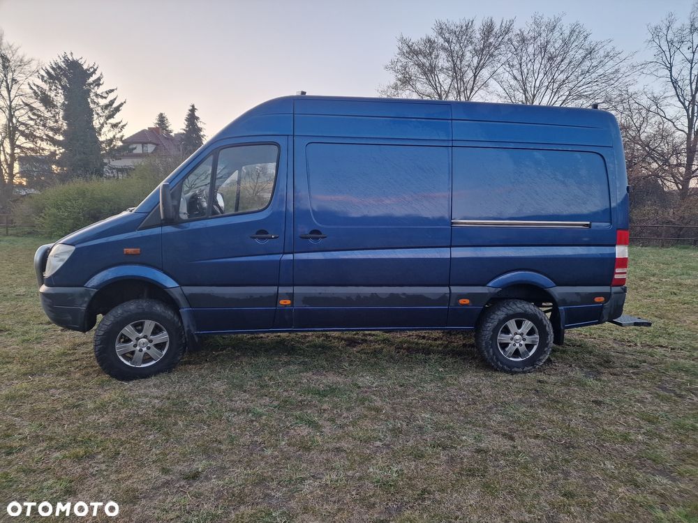 Mercedes-Benz Sprinter - 17