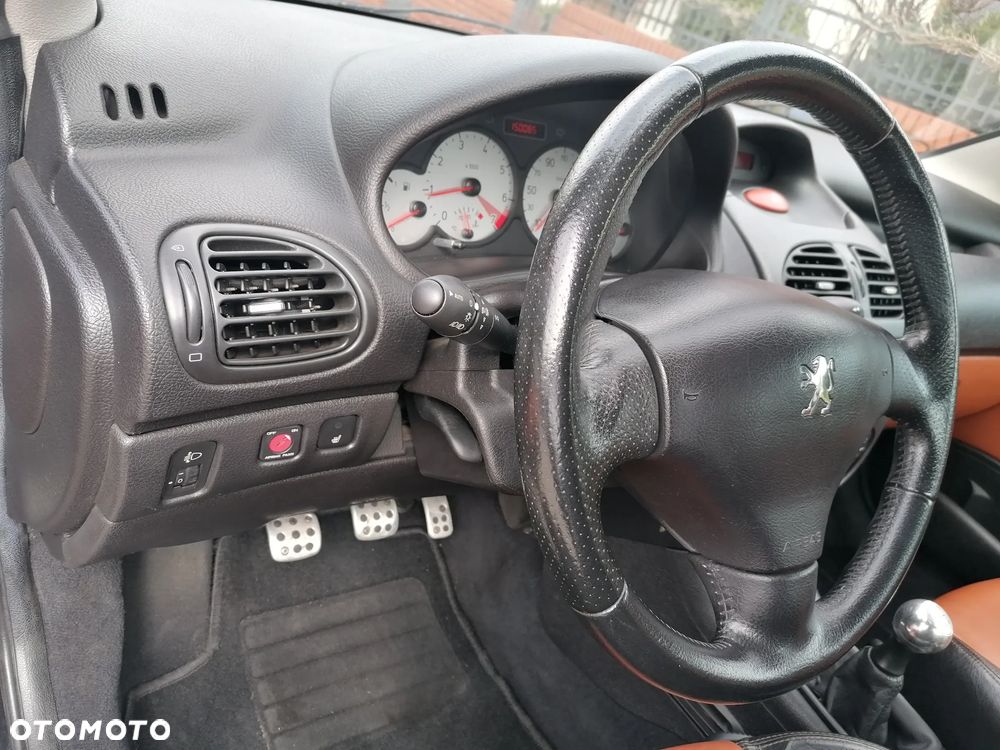 Peugeot 206 - 22