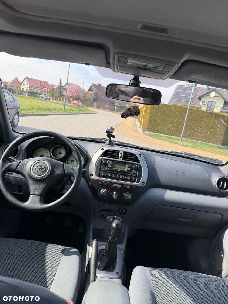 Toyota RAV4 1.8 VVT-i Luna 2WD - 16