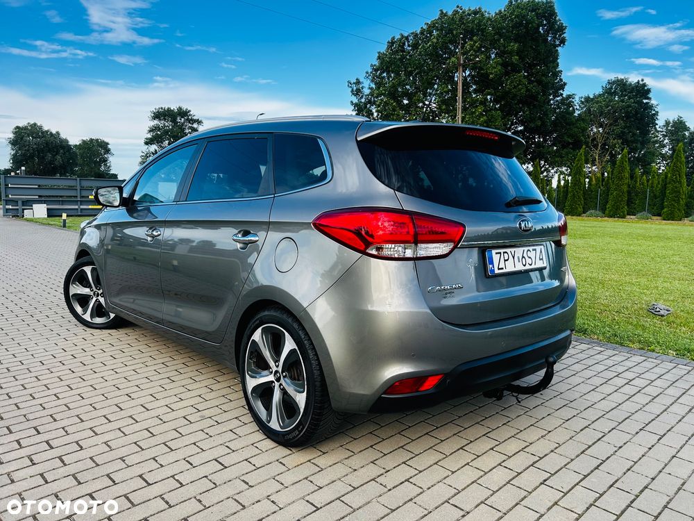 Kia Carens 1.7 CRDi XL 7os - 4