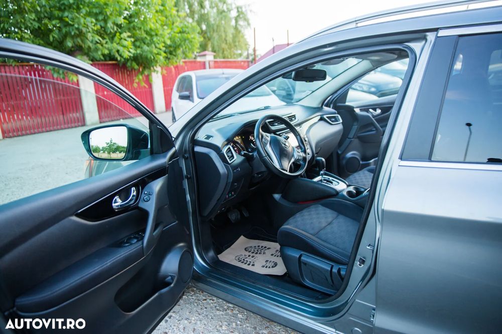 Nissan Qashqai 1.6 DCI Xtronic TEKNA - 16