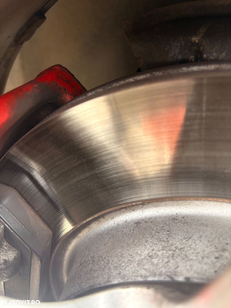 Volkswagen Jetta 1.6 TDI CR DPF Trendline - 16