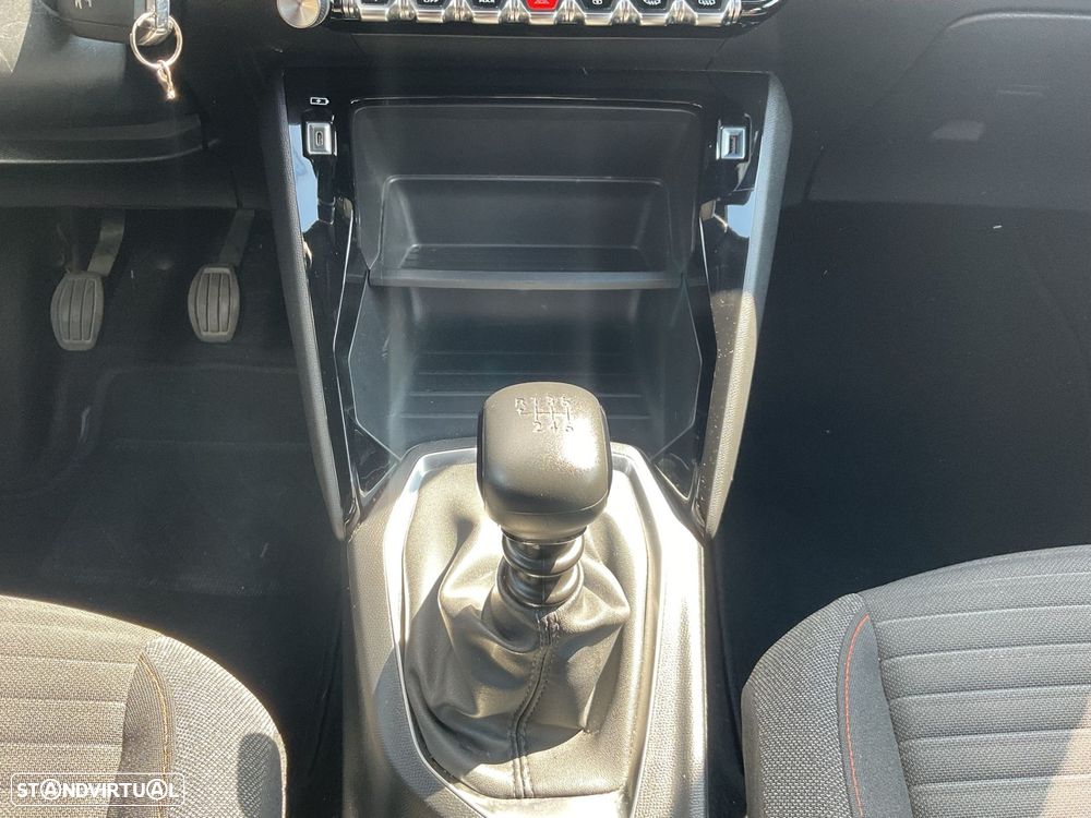 Peugeot 2008 1.2 PureTech Active - 30
