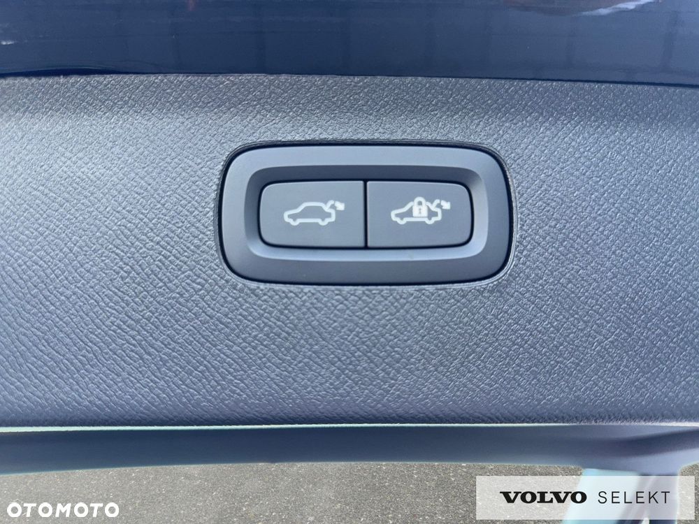Volvo XC 90 - 20