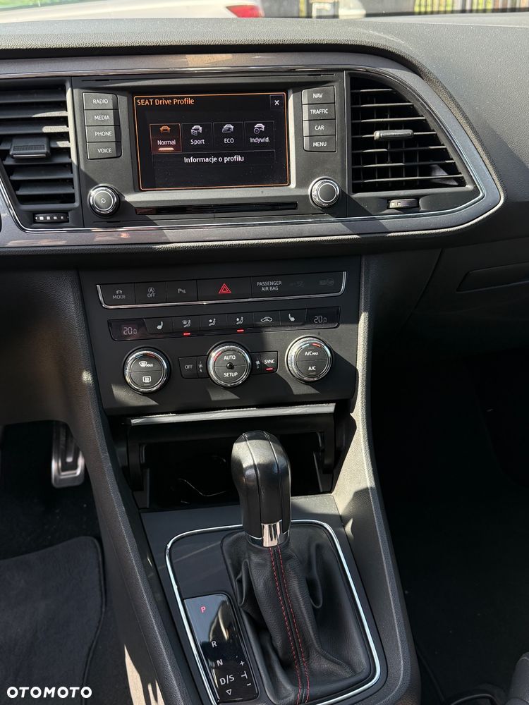 Seat Leon SC 1.8 TSI FR S&S DSG - 18