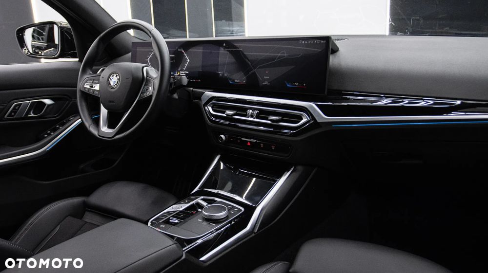 BMW Seria 3 318i Sport Line - 13