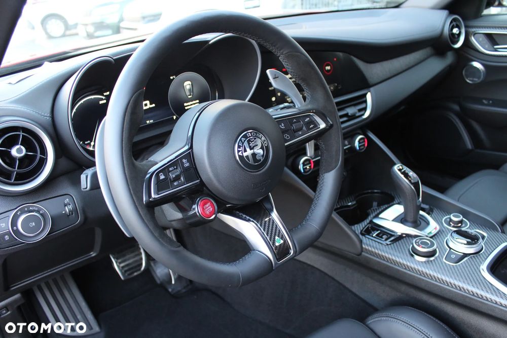 Alfa Romeo Giulia 2.9 Bi Turbo V6 Quadrifoglio - 17